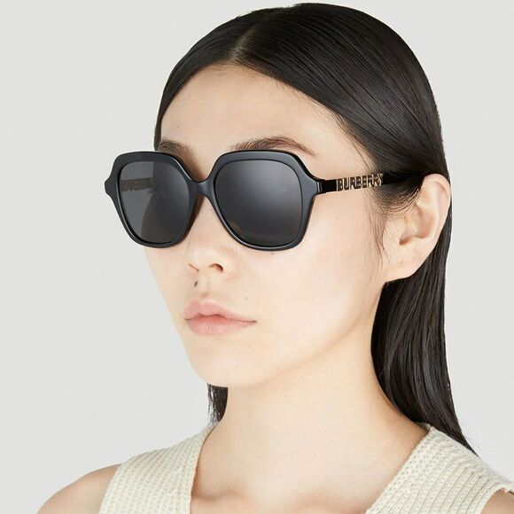 SALE! NEW Burberry BE4389 Joni 300187  Black Dark Grey Square Women Sunglasses main image 8